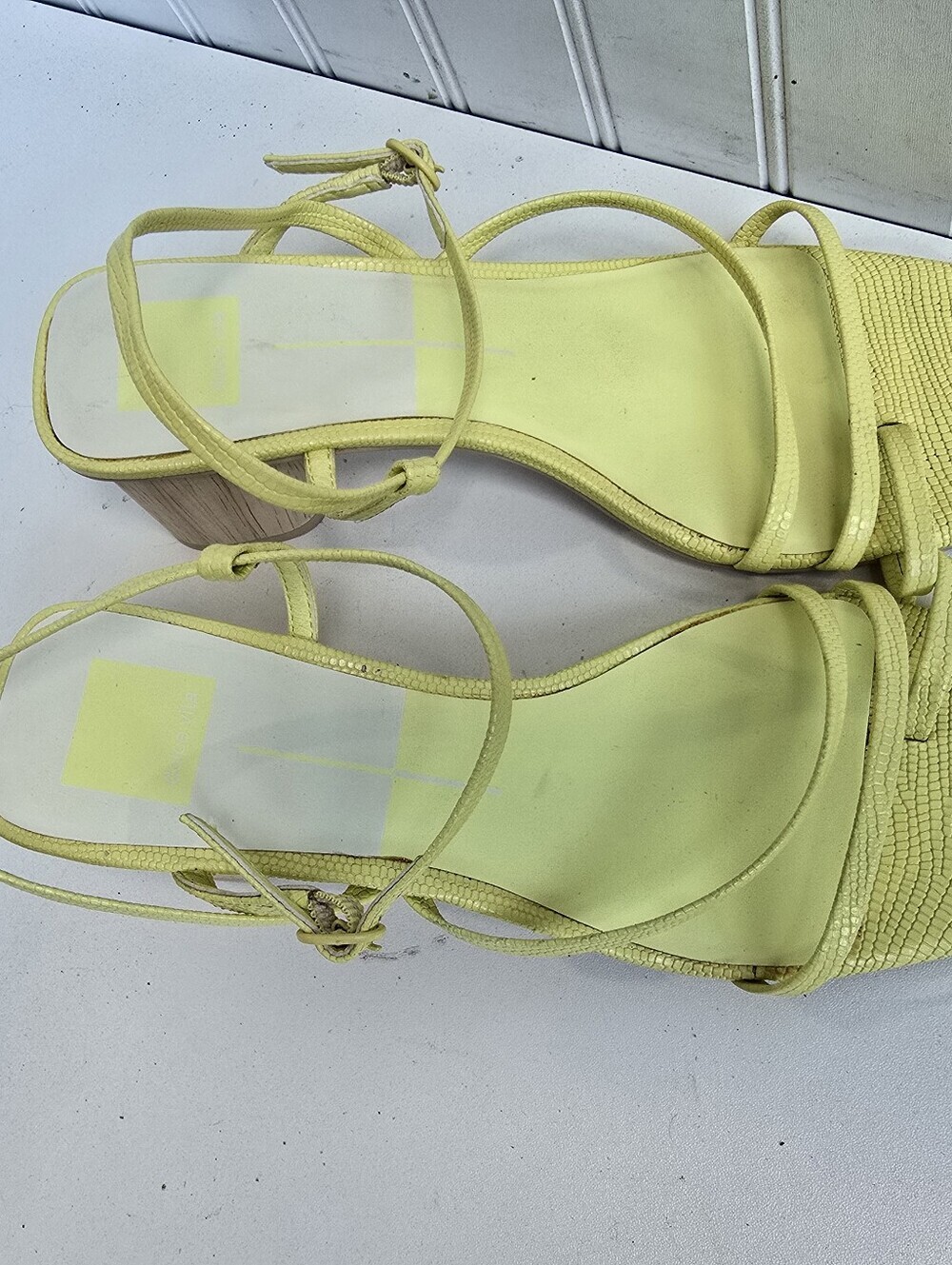 Dolce Vita Banita Sandals Women's US 9 Yellow Ankle Strap Block Heel  sv22 - Picture 3 of 11